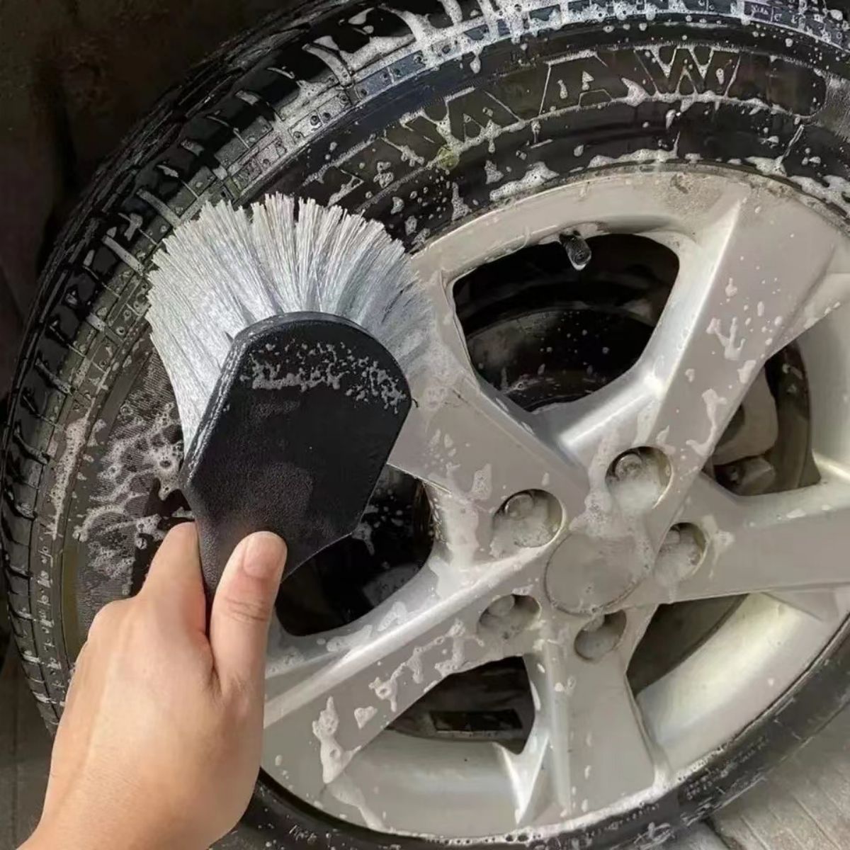 Carro Roda Escova De Limpeza S - Car Cleaning Brush avaliação e preço